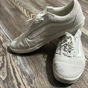 VANS White Suede Sneakers WEEKEND SALE 🤩